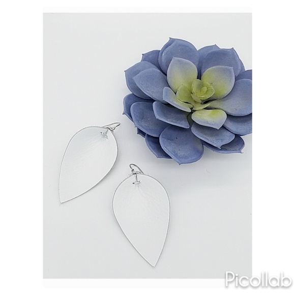 White Leather Earrings - Picture 3 of 4